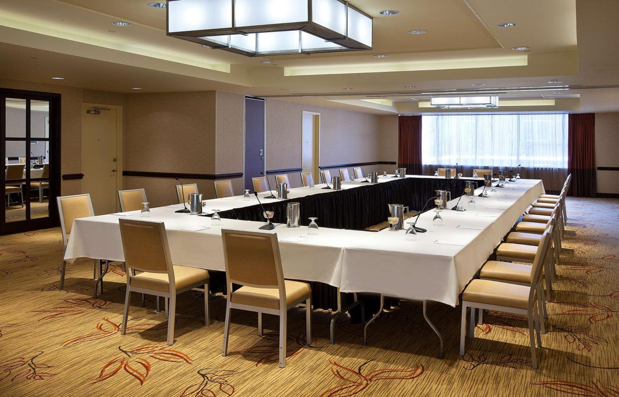 Embassy Suites By Hilton Washington Dc Chevy Chase Pavilion Business billede