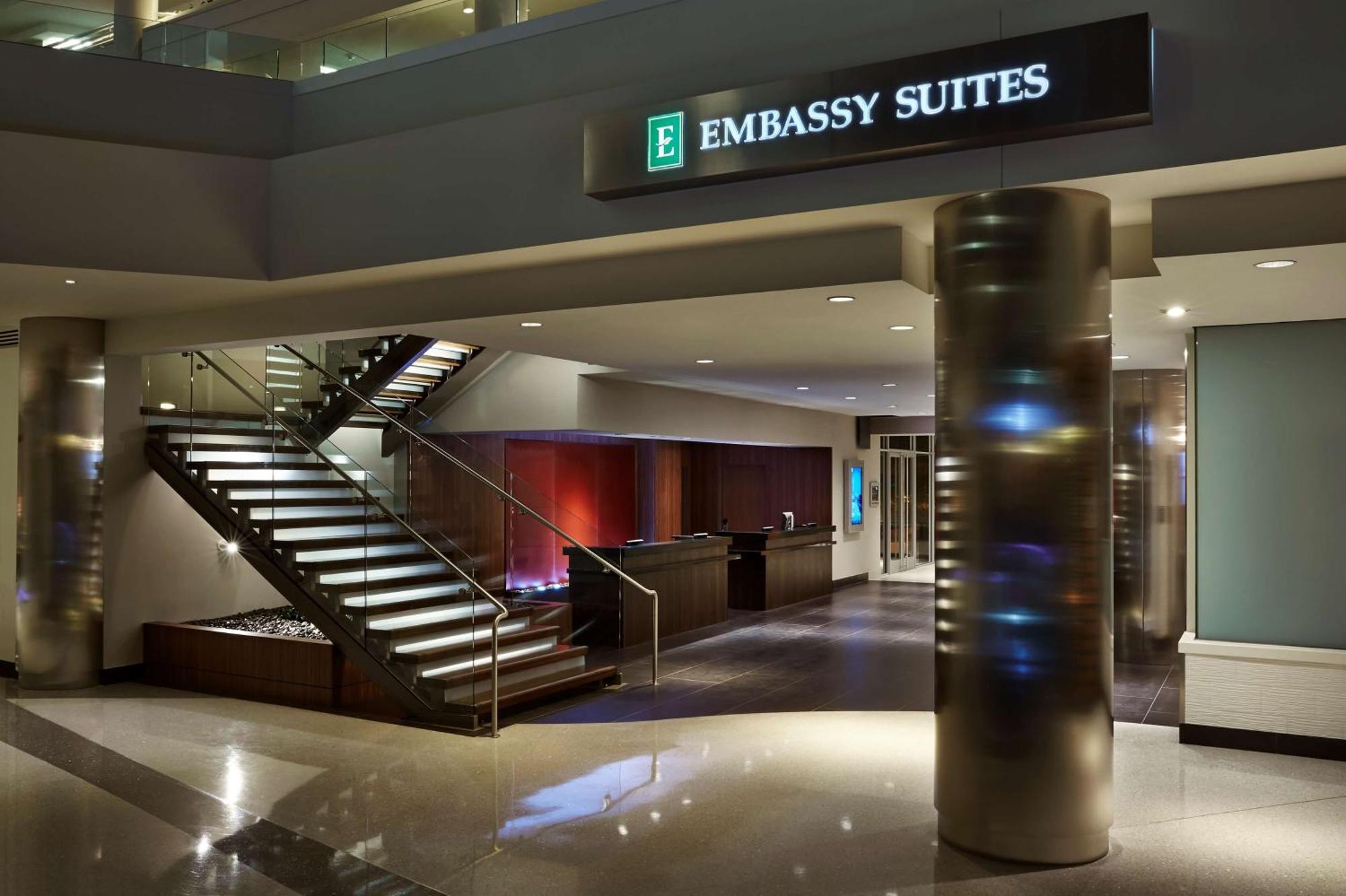 Embassy Suites By Hilton Washington Dc Chevy Chase Pavilion Eksteriør billede
