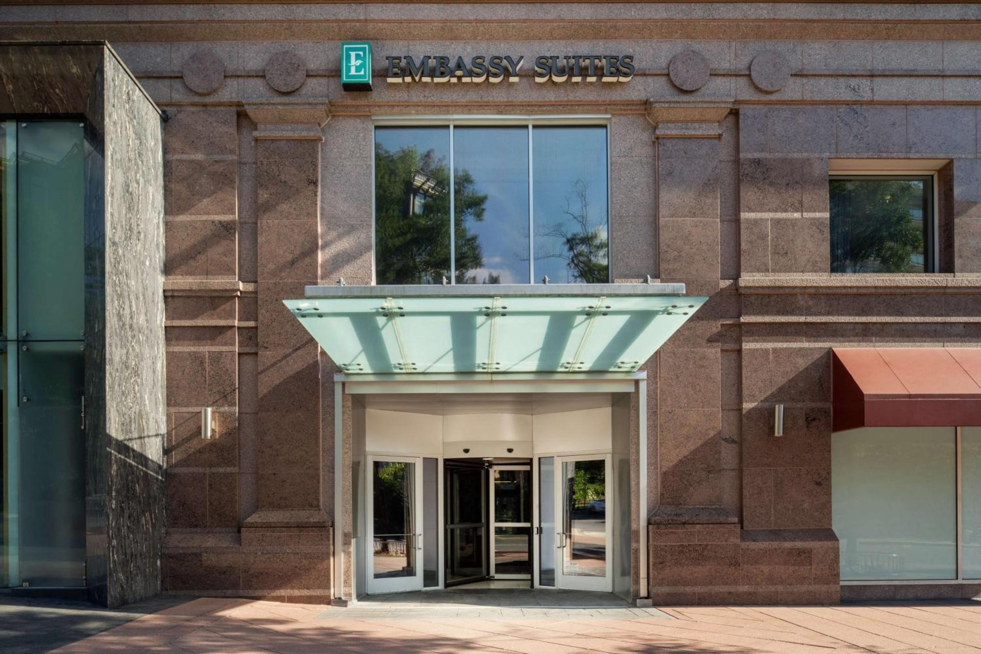 Embassy Suites By Hilton Washington Dc Chevy Chase Pavilion Eksteriør billede