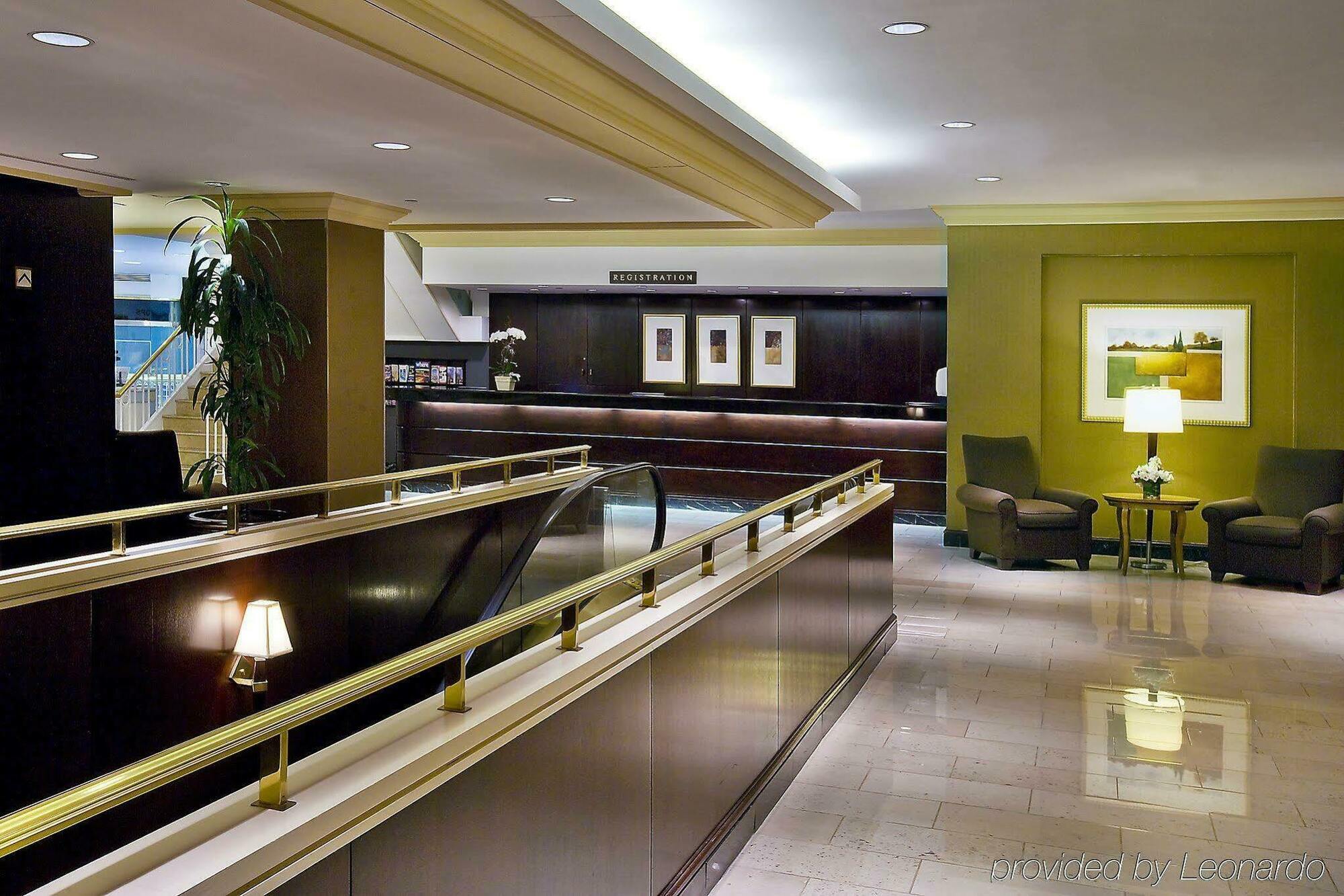 Embassy Suites By Hilton Washington Dc Chevy Chase Pavilion Interiør billede